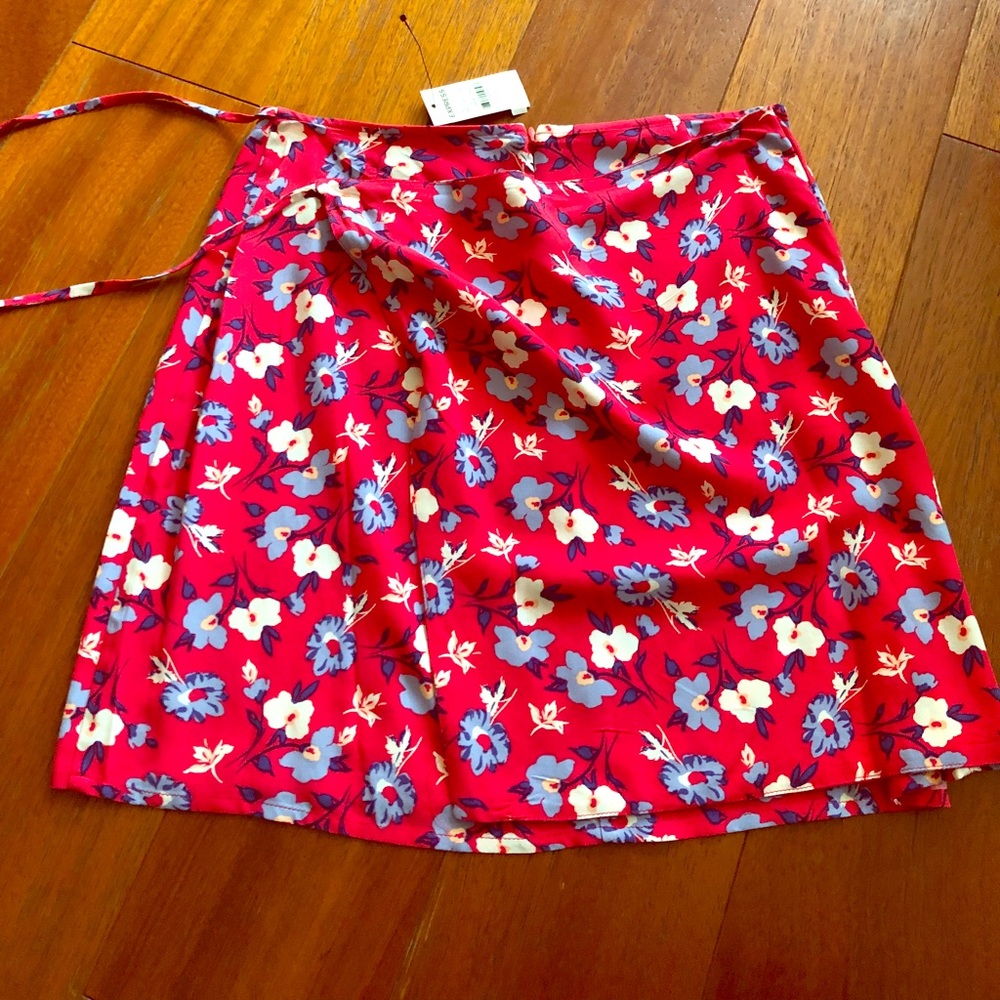 Red flowered wrap express skirt size 2